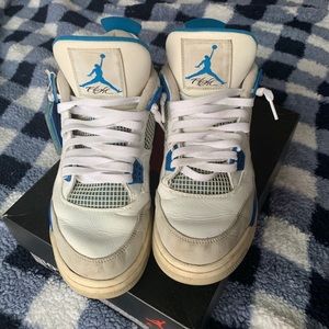 Jordan 4 Military Blue